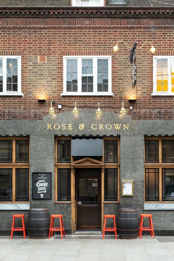 بيت شباب Publove @ The Rose & Crown لندن المظهر الخارجي الصورة